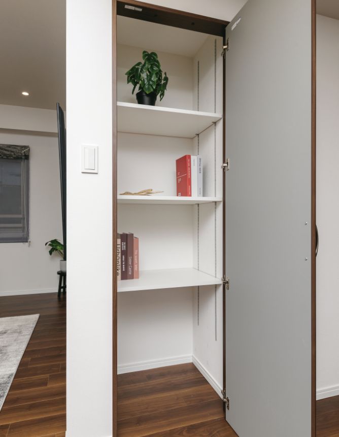 リビング収納(可動棚3段)