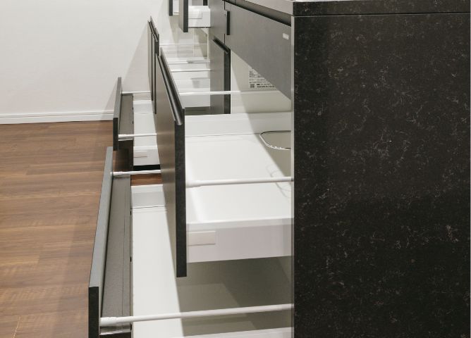 オールスライド収納